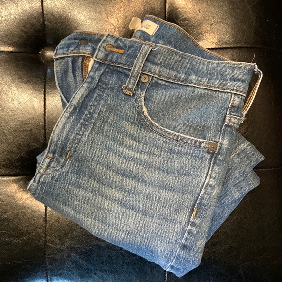 Madewell Classic Straight Jeans In 